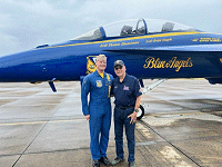 Blue Angels arrive at PDX and are met by Board Member Tom Finneran